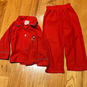 This is a 3T boys pjs.